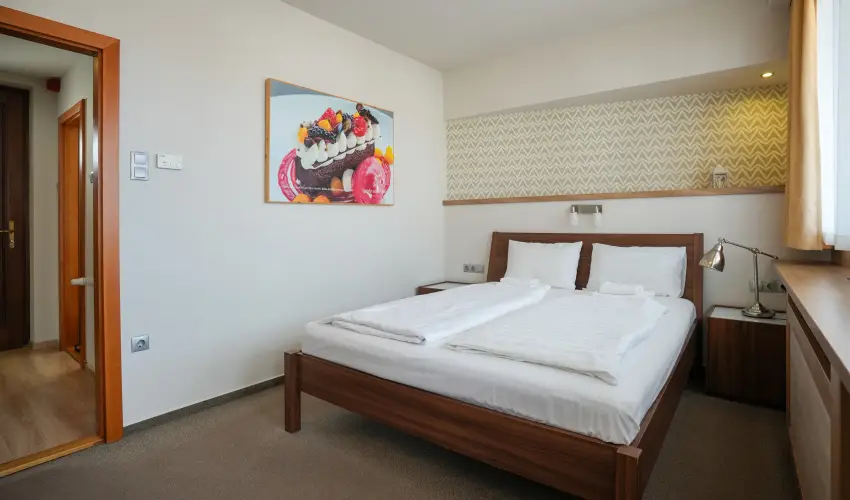 Imola Udvarh�z Eger - H�sv�t (min. 2 �j)