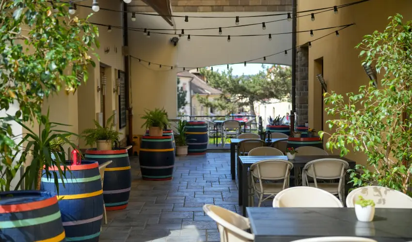 Imola Udvarh�z Eger - H�sv�t (min. 2 �j)