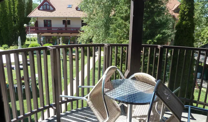 Zsanett Hotel Balatonkeresztr - Hsvt