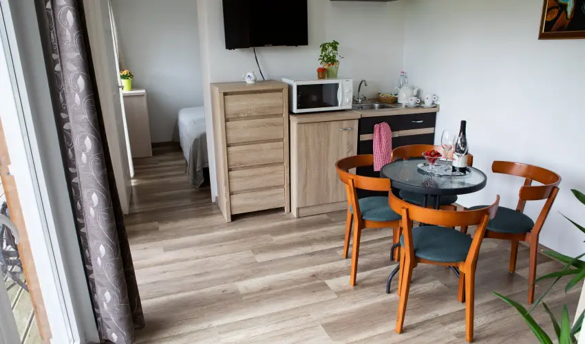 Zsanett Hotel Balatonkeresztr - Hsvt