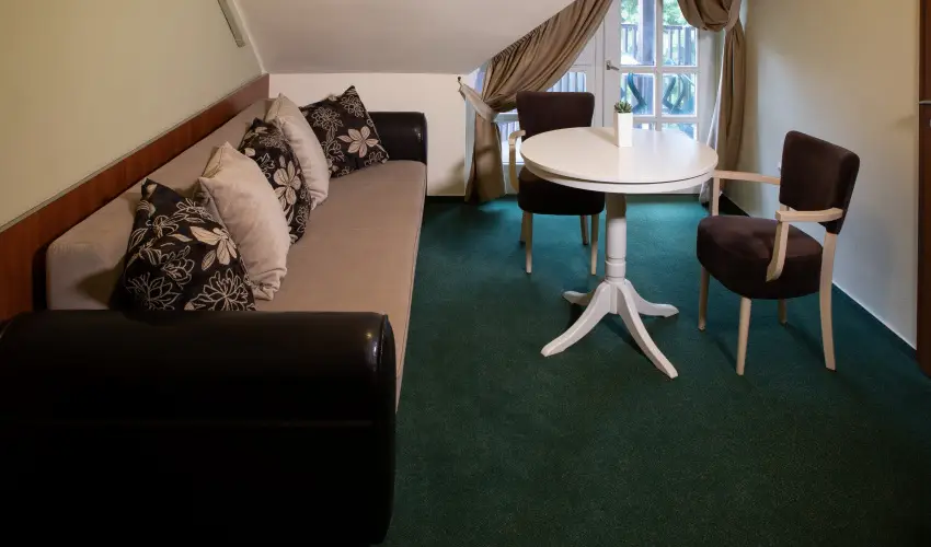 Zsanett Hotel Balatonkeresztr - Hsvt