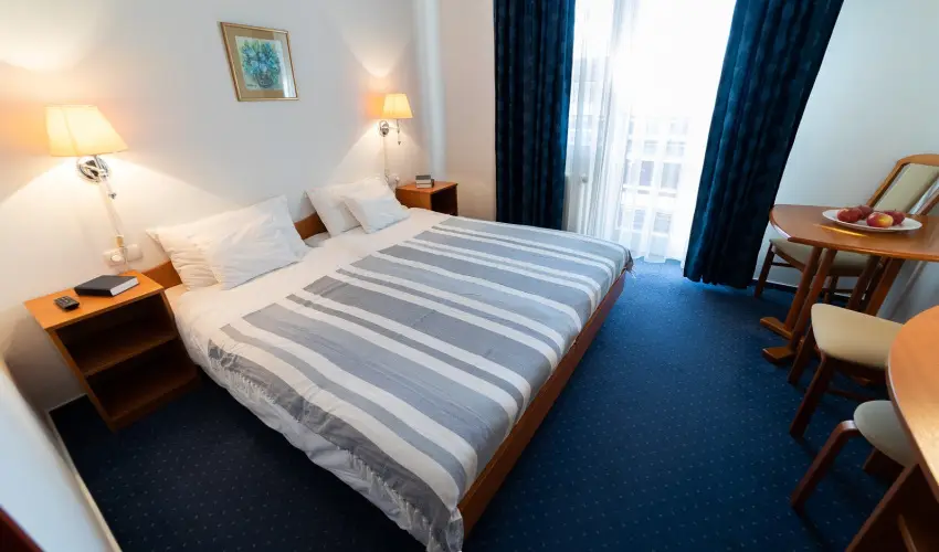 Zsanett Hotel Balatonkeresztr - Hsvt