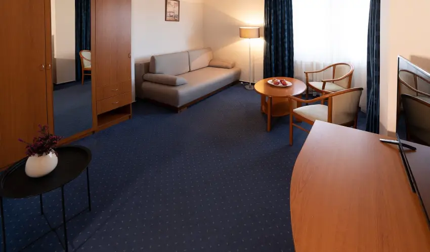 Zsanett Hotel Balatonkeresztr - Hsvt