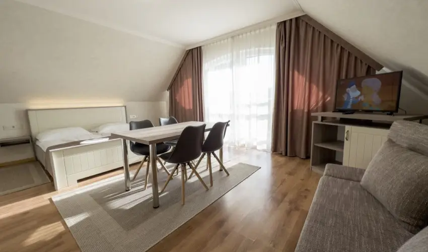 Jrja Panzi Hajdszoboszl - Hsvt