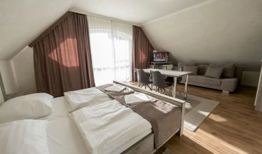 Jrja Panzi Hajdszoboszl - Hsvt