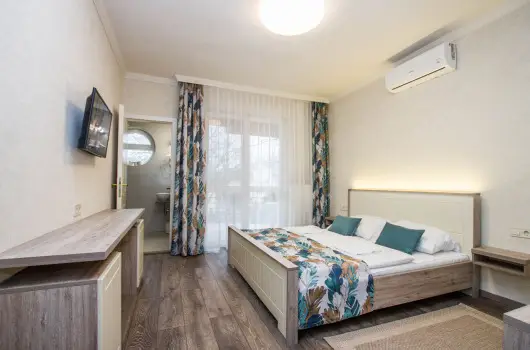 J�rja Panzi� - H�sv�t