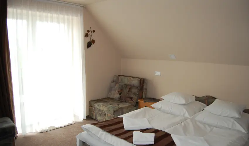 Judit Panzi Tapolca-Gyulakeszi - Hsvt (min. 2 j)