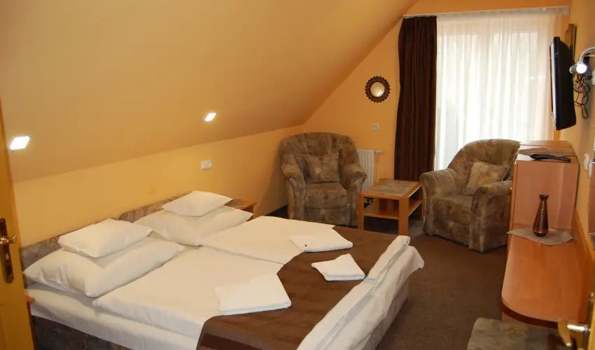 Judit Panzi Tapolca-Gyulakeszi - Hsvt (min. 2 j)