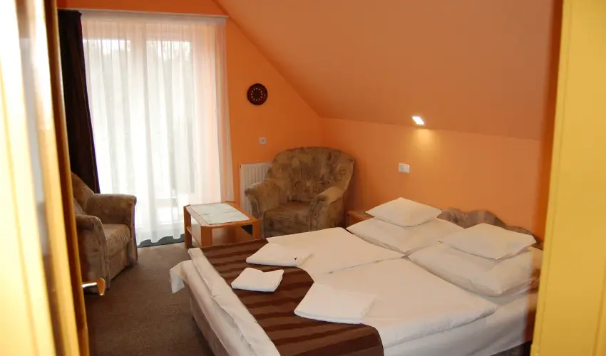 Judit Panzi Tapolca-Gyulakeszi - Hsvt (min. 2 j)