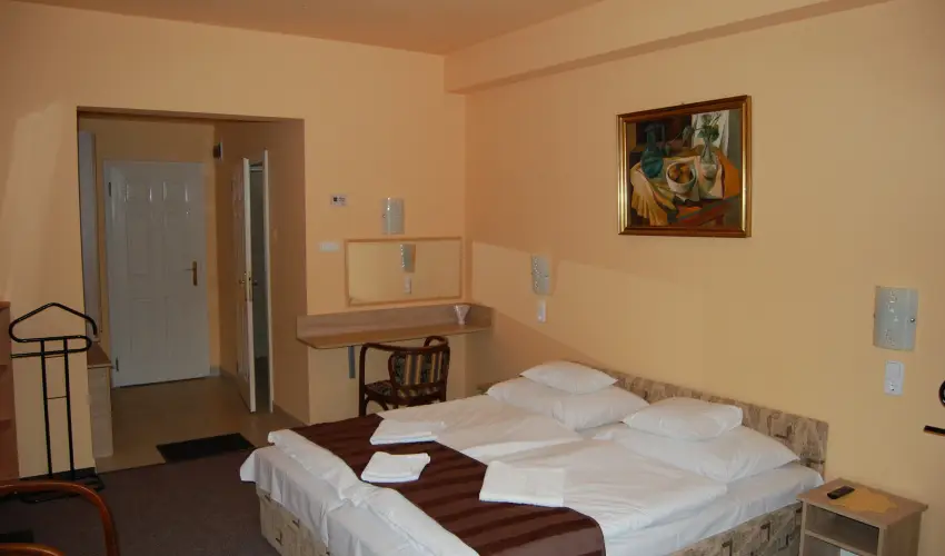 Judit Panzi Tapolca-Gyulakeszi - Hsvt (min. 2 j)