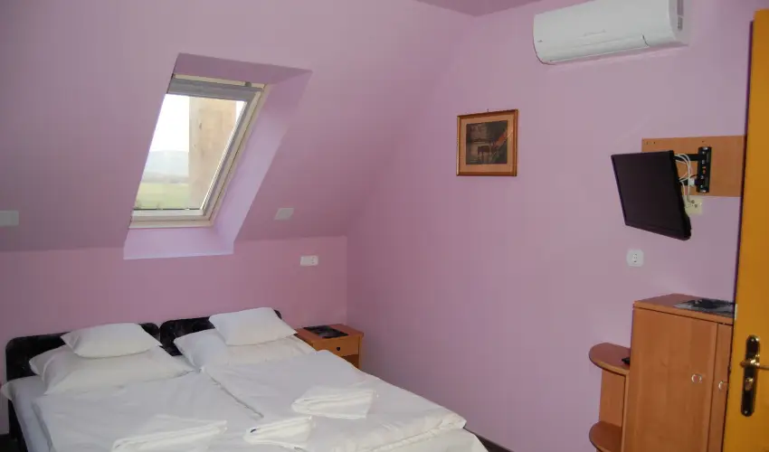 Judit Panzi Tapolca-Gyulakeszi - Hsvt (min. 2 j)