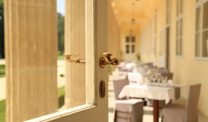 Krolyi Kastly Hotel & Restaurant  Fehrvrcsurg - Hsvt 