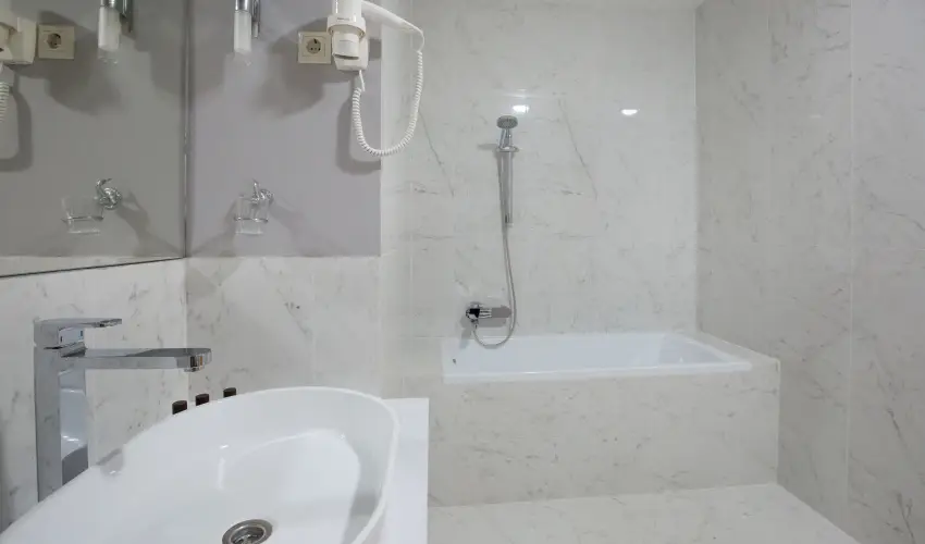 Krolyi Kastly Hotel & Restaurant  Fehrvrcsurg - Hsvt 