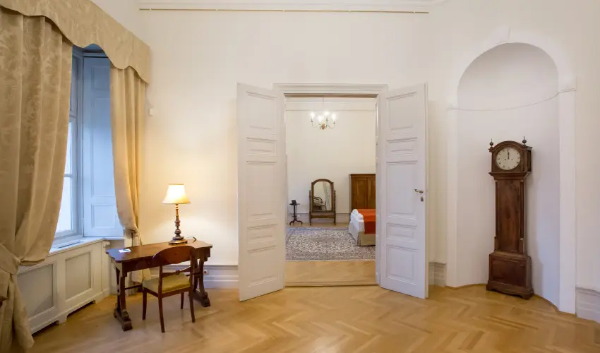 Krolyi Kastly Hotel & Restaurant  Fehrvrcsurg - Hsvt 