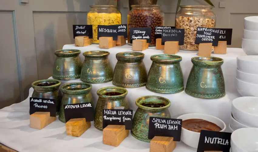 Krolyi Kastly Hotel & Restaurant  Fehrvrcsurg - Hsvt 