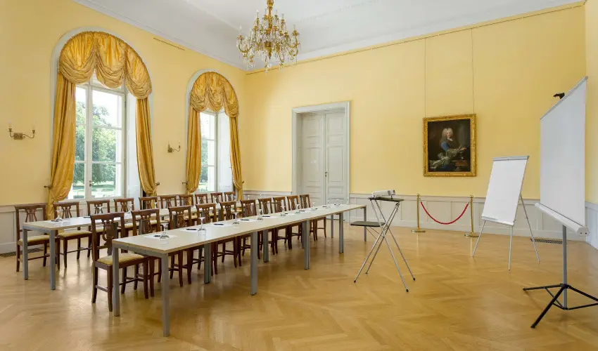 Krolyi Kastly Hotel & Restaurant  Fehrvrcsurg - Hsvt 