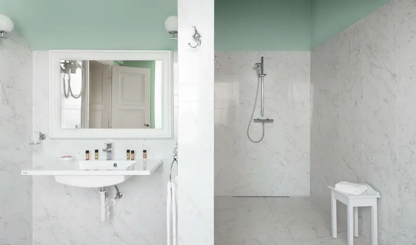 Krolyi Kastly Hotel & Restaurant  Fehrvrcsurg - Hsvt 