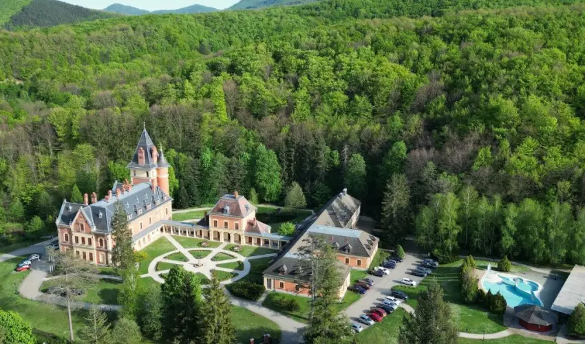 Kast�lyhotel Sasv�r Par�dsasv�r - H�sv�t (min. 3 �j)