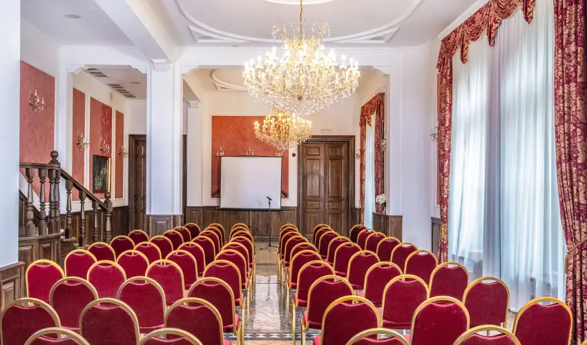 Kast�lyhotel Sasv�r Par�dsasv�r - H�sv�t (min. 3 �j)