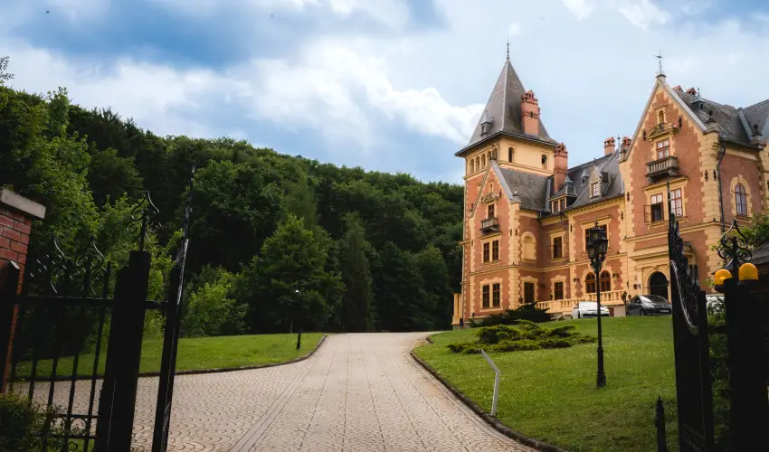 Kast�lyhotel Sasv�r Par�dsasv�r - H�sv�t (min. 3 �j)