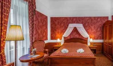 Kast�lyhotel Sasv�r Par�dsasv�r