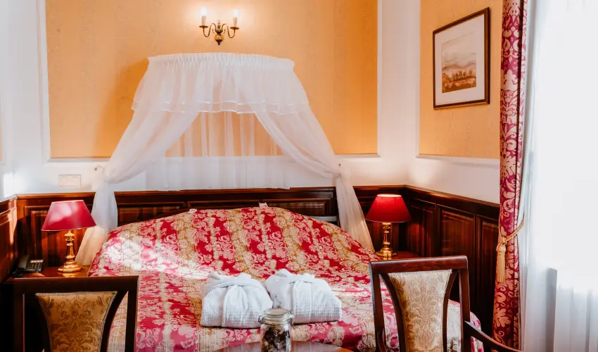 Kast�lyhotel Sasv�r Par�dsasv�r - H�sv�t (min. 3 �j)