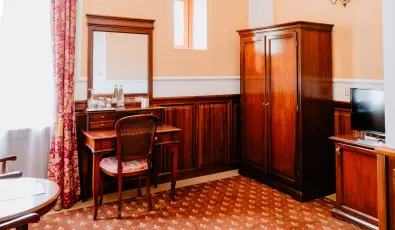 Kast�lyhotel Sasv�r Par�dsasv�r