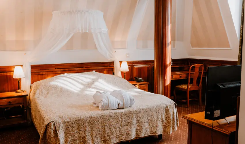 Kast�lyhotel Sasv�r Par�dsasv�r - H�sv�t (min. 3 �j)