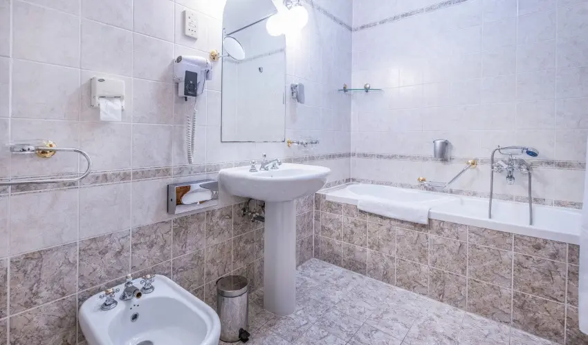 Kast�lyhotel Sasv�r Par�dsasv�r - H�sv�t (min. 3 �j)