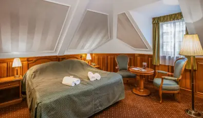 Kast�lyhotel Sasv�r Par�dsasv�r