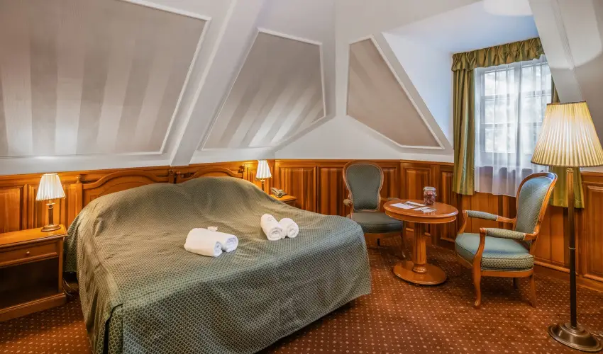 Kast�lyhotel Sasv�r Par�dsasv�r - H�sv�t (min. 3 �j)