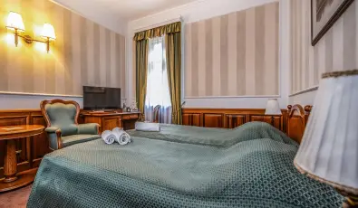 Kast�lyhotel Sasv�r Par�dsasv�r