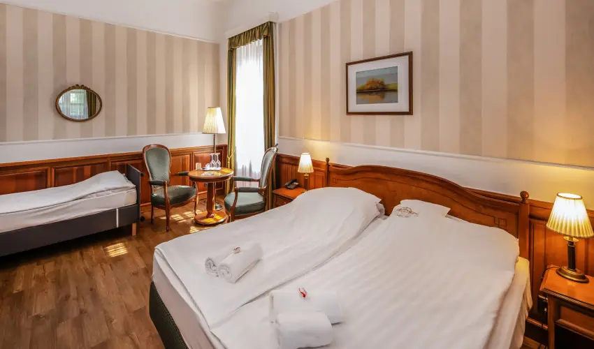 Kast�lyhotel Sasv�r Par�dsasv�r - H�sv�t (min. 3 �j)