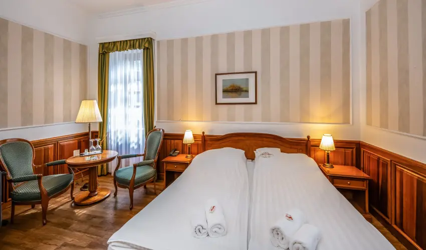 Kast�lyhotel Sasv�r Par�dsasv�r - H�sv�t (min. 3 �j)