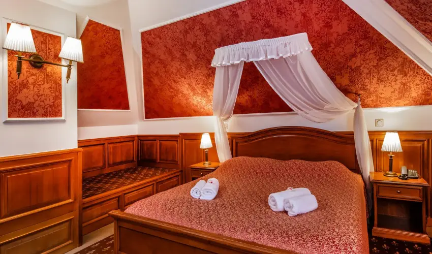 Kast�lyhotel Sasv�r Par�dsasv�r - H�sv�t (min. 3 �j)