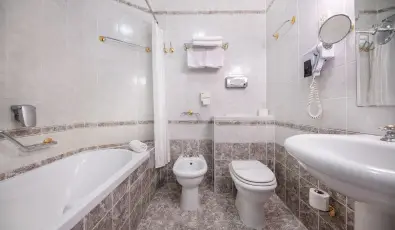 Kast�lyhotel Sasv�r Par�dsasv�r