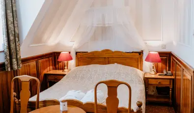 Kast�lyhotel Sasv�r Par�dsasv�r