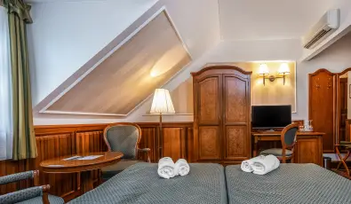 Kast�lyhotel Sasv�r Par�dsasv�r