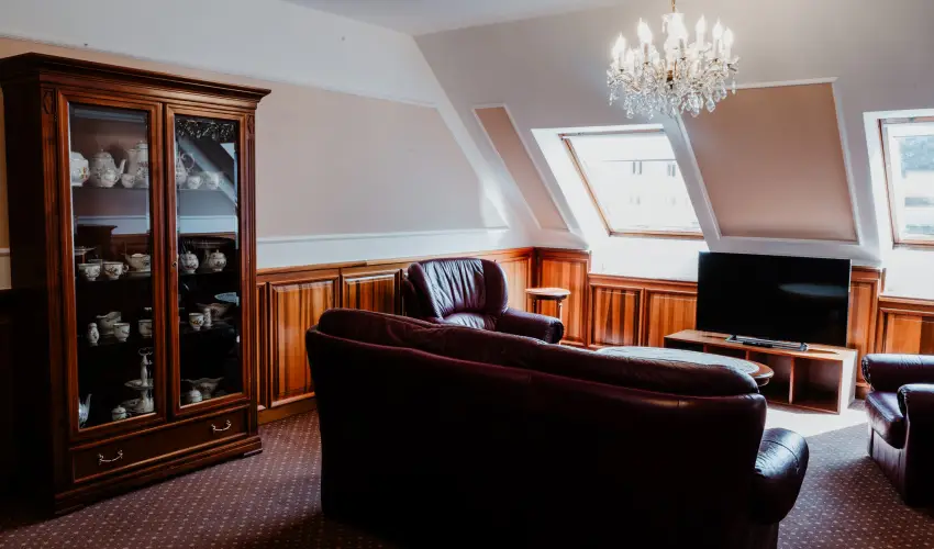 Kast�lyhotel Sasv�r Par�dsasv�r - H�sv�t (min. 3 �j)