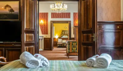 Kast�lyhotel Sasv�r Par�dsasv�r