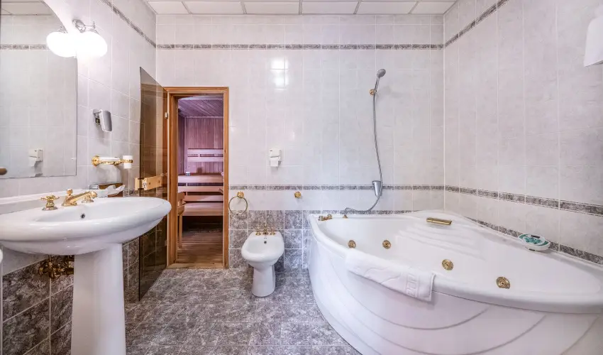 Kast�lyhotel Sasv�r Par�dsasv�r - H�sv�t (min. 3 �j)