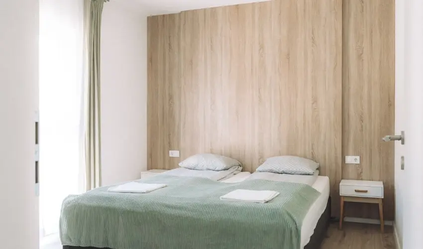 Kat�ng Vend�gh�z Tardos - H�sv�t