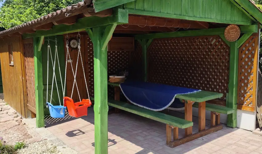 Kat�ng Vend�gh�z Tardos - H�sv�t