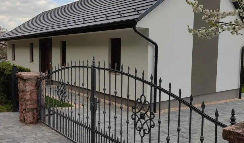 Kat�ng Vend�gh�z Tardos - H�sv�t