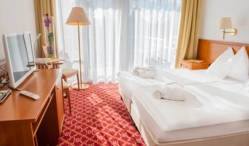 Kt Korona Konferencia & Wellness Hotel Balatonszrsz - Hsvt