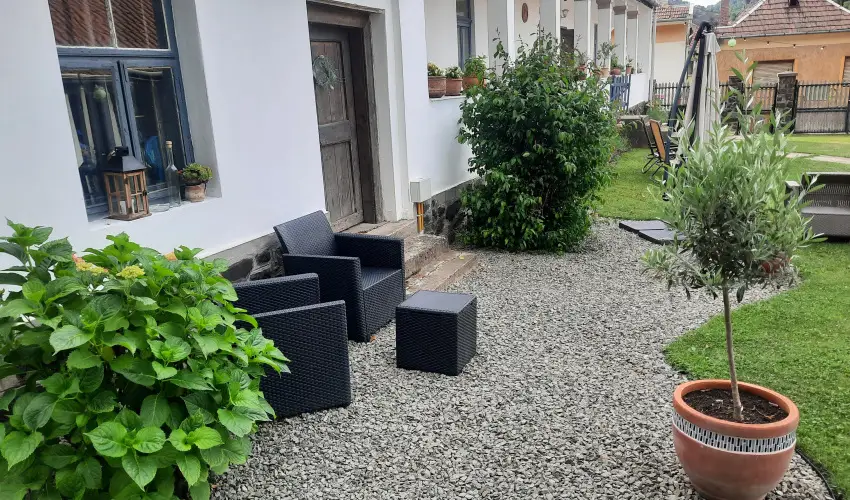 Kiskilenc Vendghz Szarvask - Hsvt (min. 2 j)