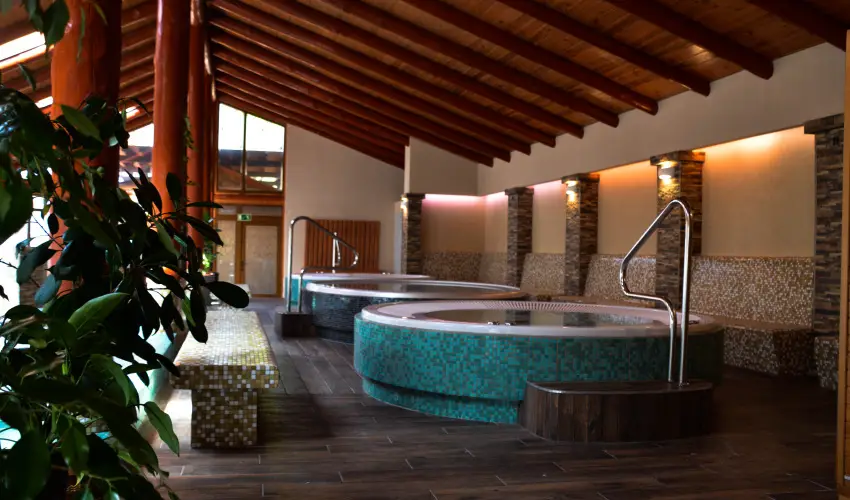 Kkapu Vadszkastly s Hotel & Apartments Nagyhuta - Hsvt (min. 2 j)