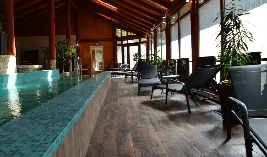 Kkapu Vadszkastly s Hotel & Apartments Nagyhuta - Hsvt (min. 2 j)