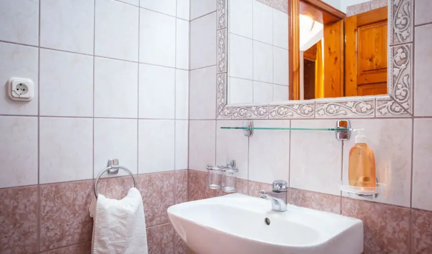 Kkapu Vadszkastly s Hotel & Apartments Nagyhuta - Hsvt (min. 2 j)