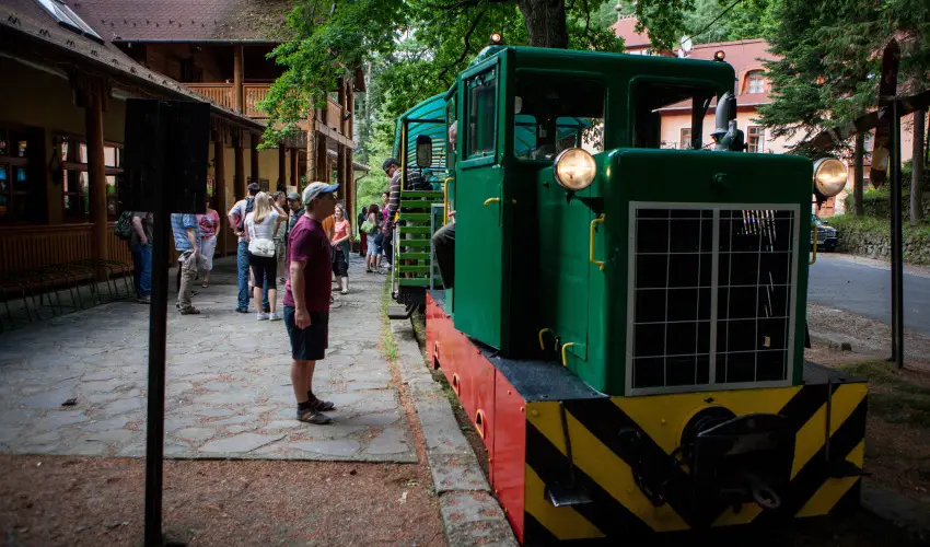 Kkapu Vadszkastly s Hotel & Apartments Nagyhuta - Hsvt (min. 2 j)